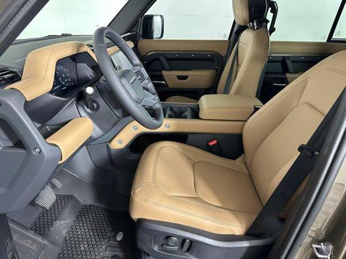 2026 Land Rover Defender P400 X-Dynamic SE