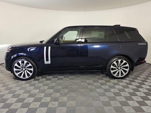 2025 Land Rover Range Rover P530 Autobiography 7 Seat