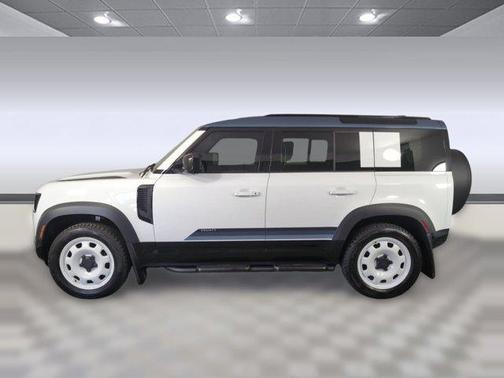 2025 Land Rover Defender 110 P400 S