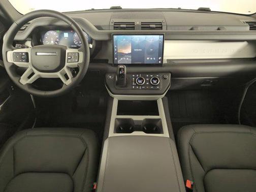 2025 Land Rover Defender 110 P400 S