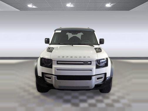 2025 Land Rover Defender 110 P400 S