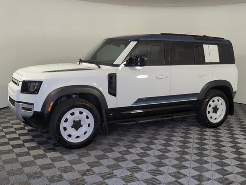 2025 Land Rover Defender 110 P400 S