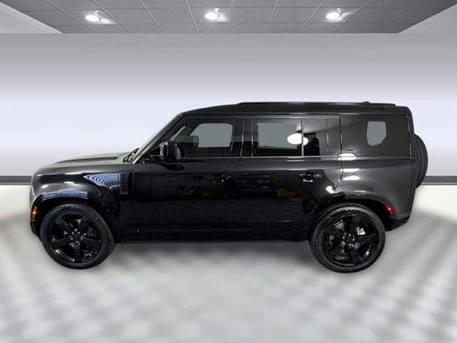 Santorini Black Metallic 2026 Land Rover Defender P400 X-Dynamic SE
