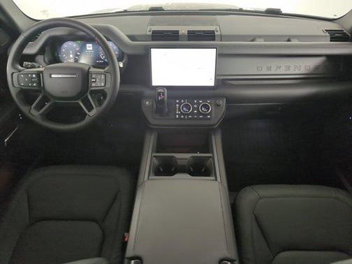2025 Land Rover Defender 110 P400 X-Dynamic SE