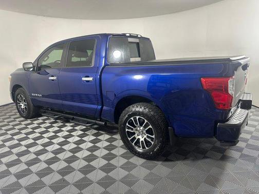 2021 Nissan Titan SV