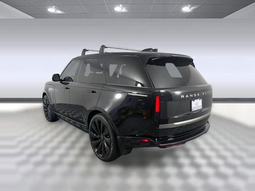 Black 2025 Land Rover Range Rover P530 SE
