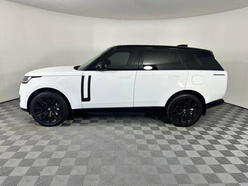 2025 Land Rover Range Rover P550e SE