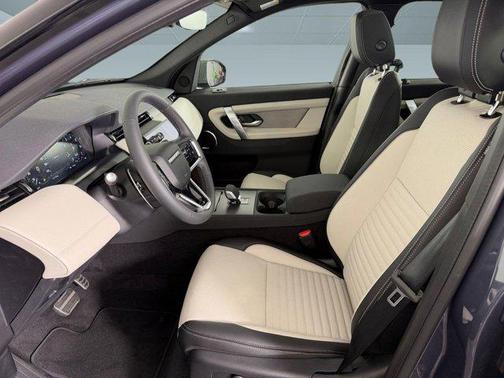 Varesine Blue Metallic 2026 Land Rover Discovery Sport Landmark
