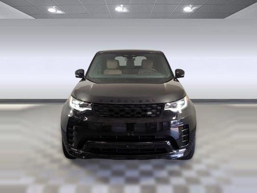 2025 Land Rover Discovery P300 Dynamic SE