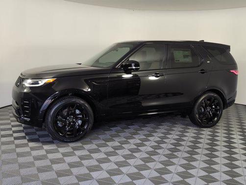 2025 Land Rover Discovery P300 Dynamic SE
