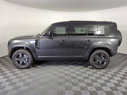 2025 Land Rover Defender 110 P400 S