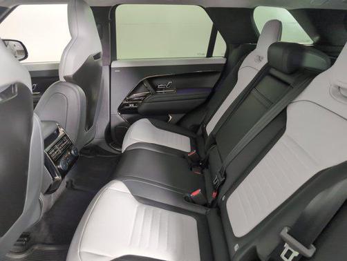 2025 Land Rover Range Rover Sport P635 SV Edition Two