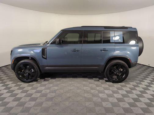 2024 Land Rover Defender 110 P300