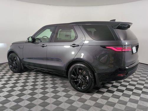 2025 Land Rover Discovery P360 Dynamic SE