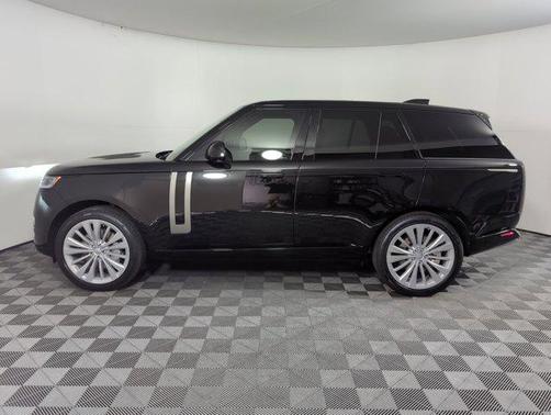 2025 Land Rover Range Rover P530 SE