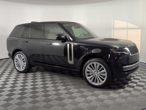 2025 Land Rover Range Rover P530 SE