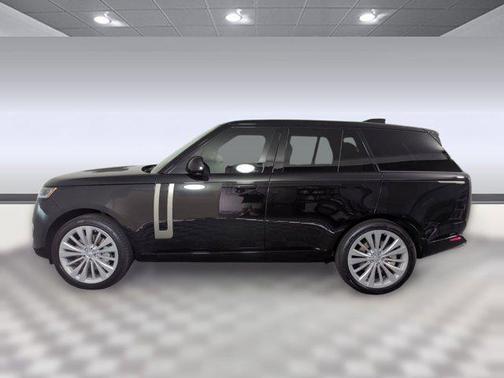 2025 Land Rover Range Rover P530 SE