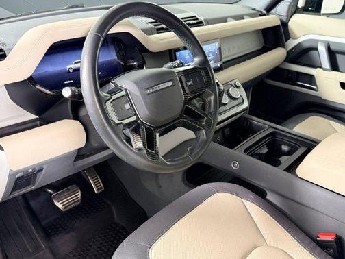 2023 Land Rover Defender 110 X-Dynamic SE