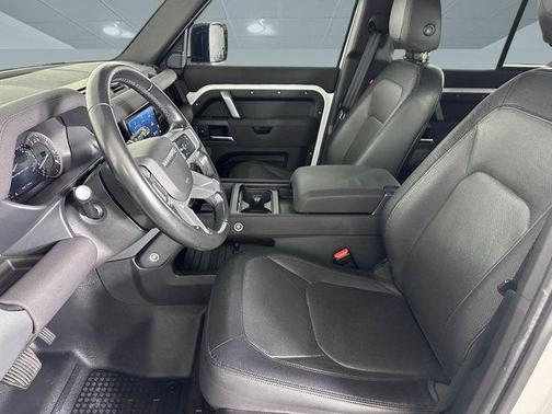 2023 Land Rover Defender 110 X-Dynamic SE