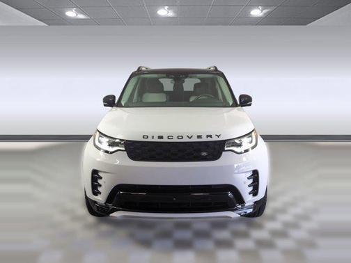 2025 Land Rover Discovery P300 Dynamic SE