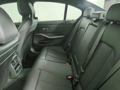 2025 BMW 330 i