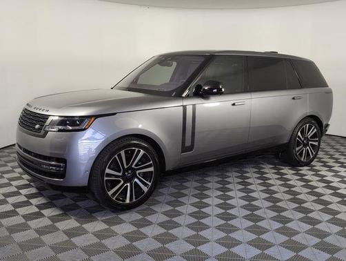 2023 Land Rover Range Rover P530 SE