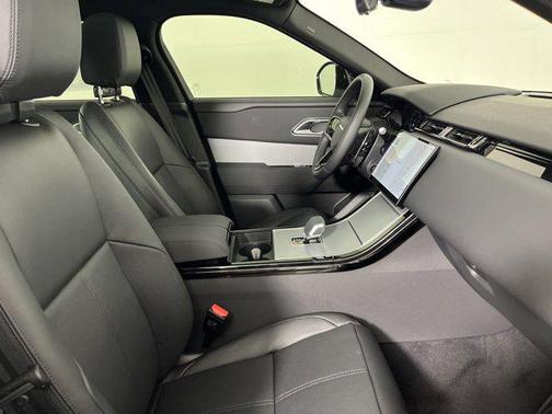 2025 Land Rover Range Rover Velar P250 SE R-Dynamic