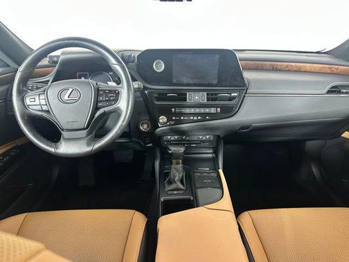 2022 Lexus ES 350 Base