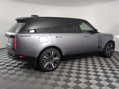 2024 Land Rover Range Rover P400 SE