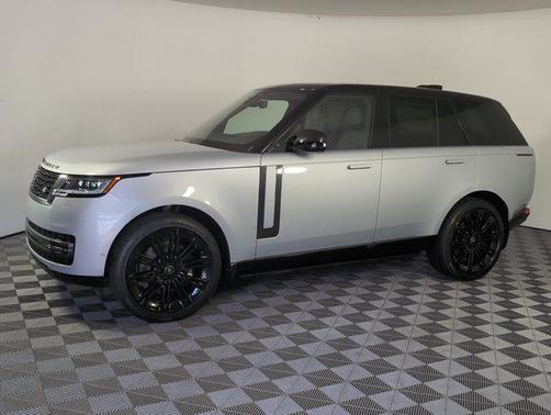 2025 Land Rover Range Rover P530 SE