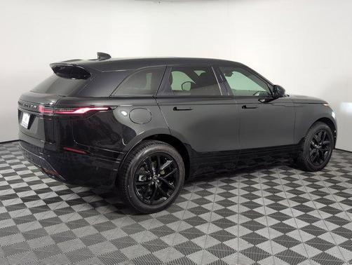 2026 Land Rover Range Rover Velar P250 SE R-Dynamic