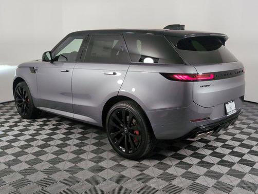 2025 Land Rover Range Rover Sport SE