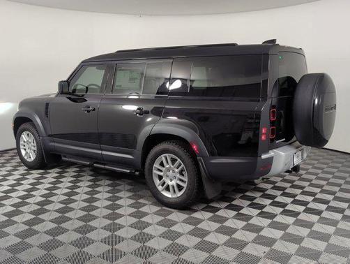 2025 Land Rover Defender 130 P300 S