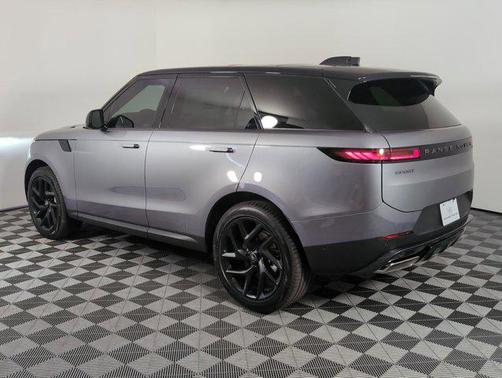 2025 Land Rover Range Rover Sport SE
