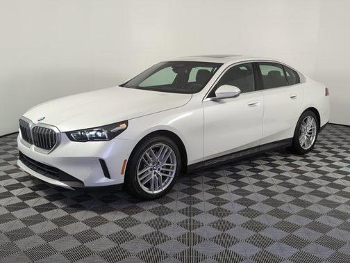 2024 BMW 530 i
