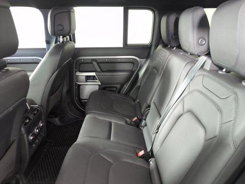 2024 Land Rover Defender 130 P300 S