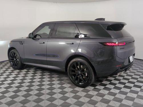 2025 Land Rover Range Rover Sport SE