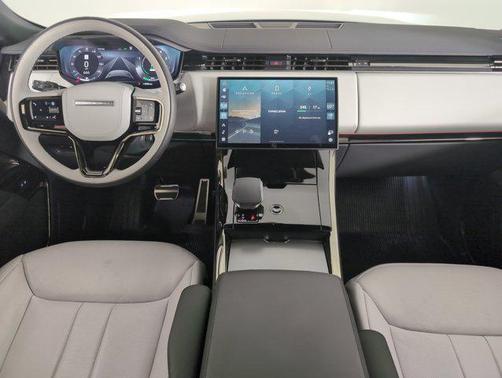 2025 Land Rover Range Rover Sport SE