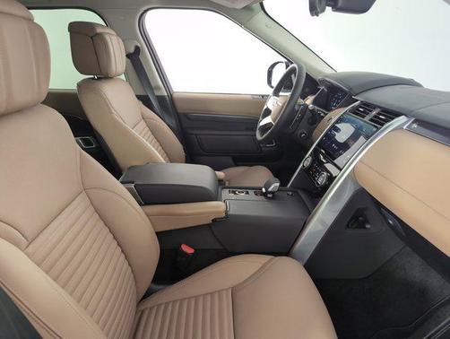 2025 Land Rover Discovery P360 Metropolitan Edition