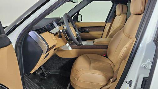 2025 Land Rover Range Rover P550e SE