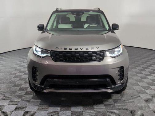2025 Land Rover Discovery Dynamic SE