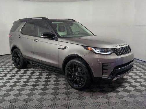 2025 Land Rover Discovery Dynamic SE