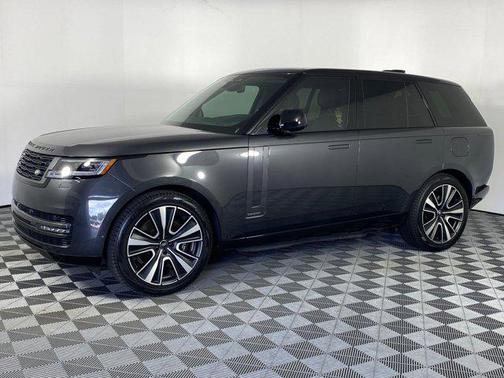 2025 Land Rover Range Rover P550e Autobiography