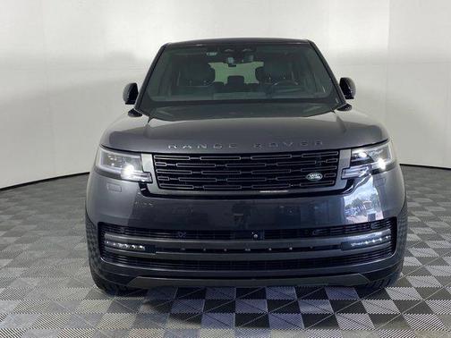 2025 Land Rover Range Rover P550e Autobiography