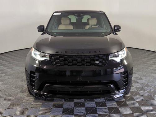 2025 Land Rover Discovery Dynamic SE