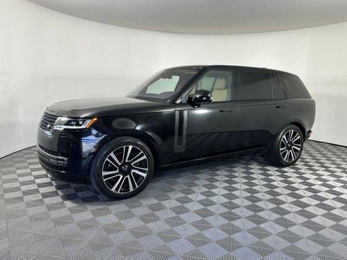 2023 Land Rover Range Rover P530 SE