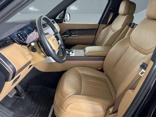 2023 Land Rover Range Rover P530 SE