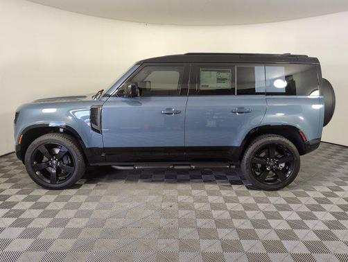 2025 Land Rover Defender 110 P400 X-Dynamic SE