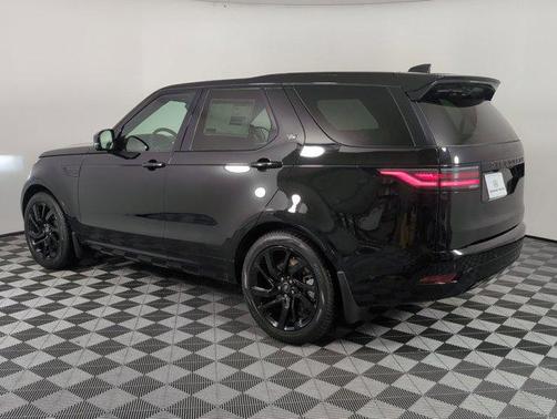 2025 Land Rover Discovery P360 Dynamic SE