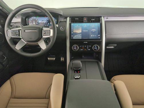 2025 Land Rover Discovery P360 Dynamic SE